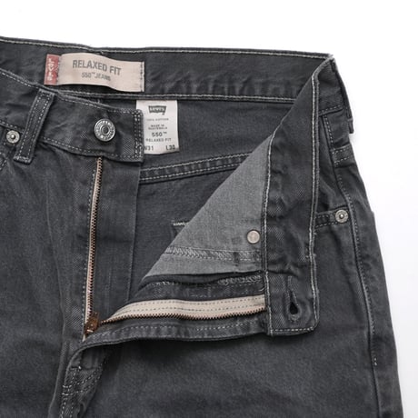 Levi's / Vintage, lot. 550 W : 31 "Relaxed Fit"
