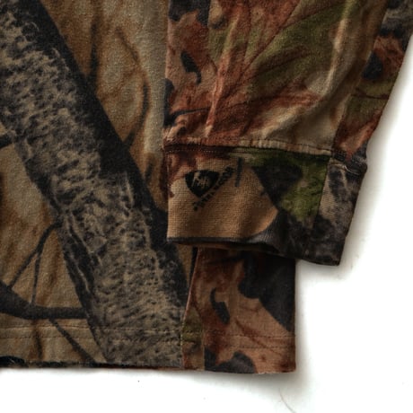 Big Bell / Real Tree Camouflage Pocket L/S Tee