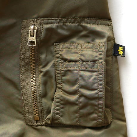 Alpha Industries / MA-1 Flight Jacket
