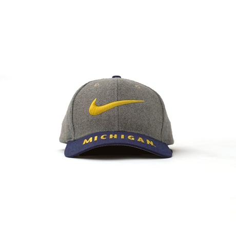 NIKE / Vintage, Swoosh 6-Panel Snapback Hat "Team Sports, Michigan Wolverines"