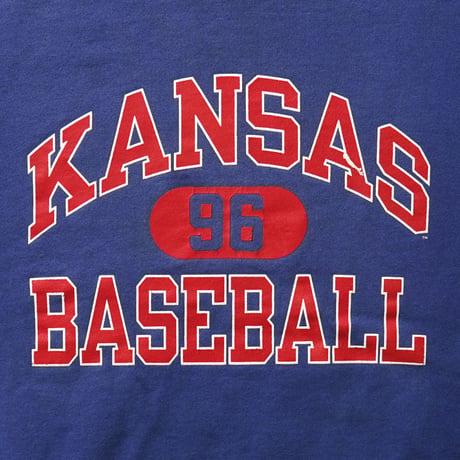University of Kansas / Vintage, Basketball Team 96' Crewneck Sweatshirt (MFG : champion)