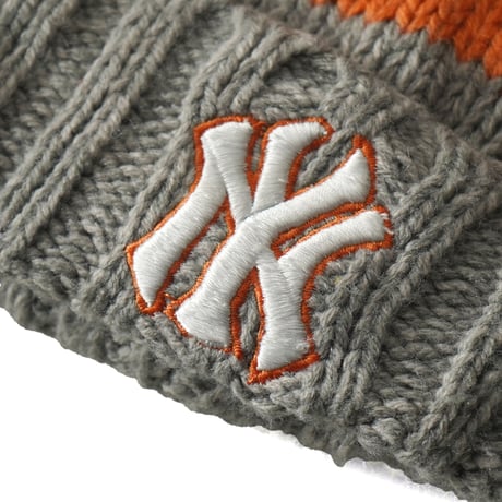New York Yankees / Pom Pom Chinstrap Knit Watch Cap