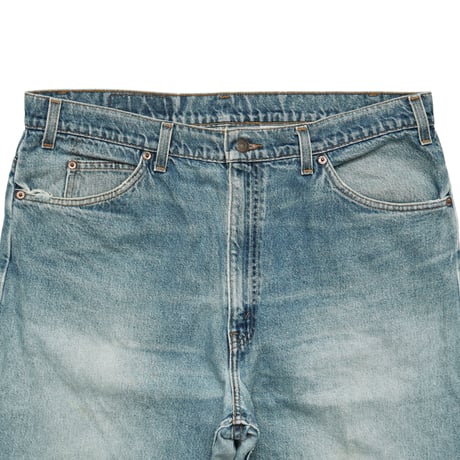 Levi's / Vintage, lot. 550 W : 38 "Relaxed Fit, Tapered Leg"