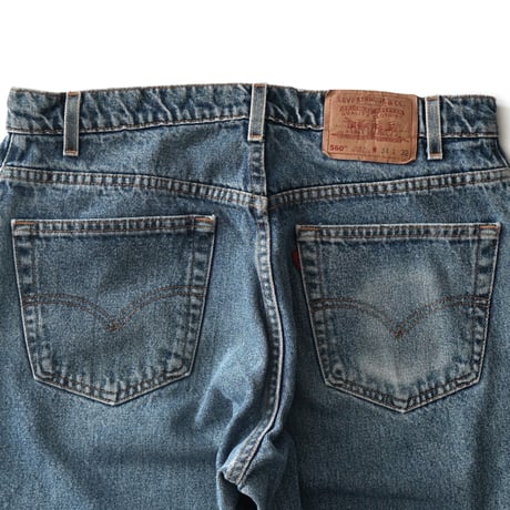Levi's / Vintage, lot. 560 W : 34 "Loose Fit, Tapered Leg"