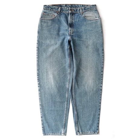 Levi's / Vintage, lot. 560 W : 34 "Loose Fit, Tapered Leg"