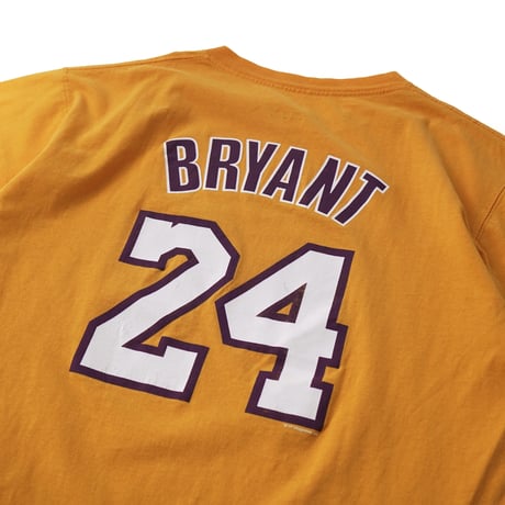 Los Angeles Lakers / Vintage, "Kobe Bryant 24" S/S Tee (manufactured by Majestic)