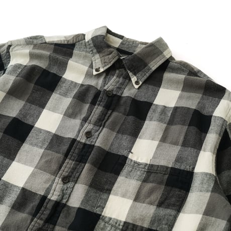St. John's Bay by J.C. Penney / Flannel Plaid B.D L/S Shirt