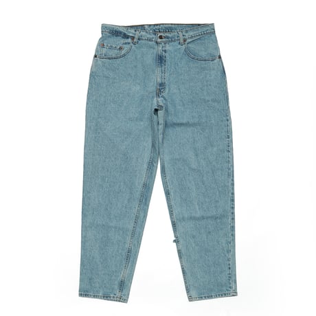 Levi's / Vintage, lot. 560 W : 38 "Loose Fit, Tapered Leg"