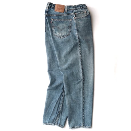 Levi's / Vintage, lot. 560 W : 34 "Loose Fit, Tapered Leg"