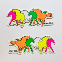 走る馬 ③ 蛍光 シール RUNNING HORSE STICKER