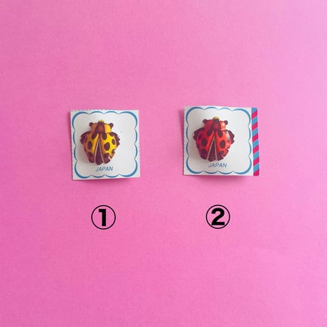 虫 レトロバッチ INSECT BADGE