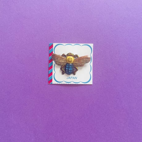 虫 レトロバッチ INSECT BADGE