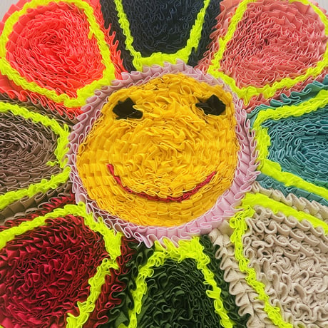 ⭐️ラグ⭐️フラワースマイル RUG