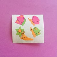 蝶々とナメクジ シール BUTTERFLY AND SLUG STICKER