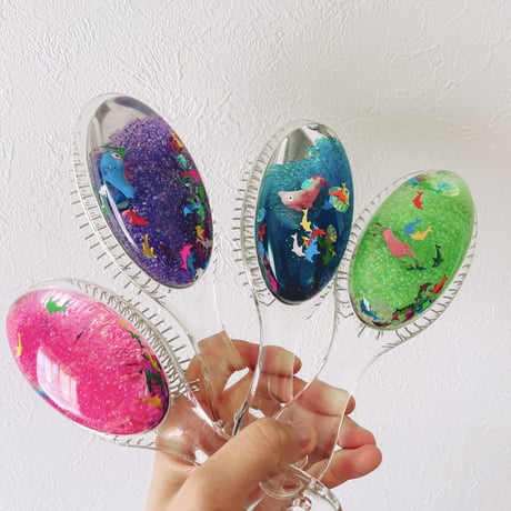 ドルフィンヘアブラシ DOLPHIN HAIR BRUSH