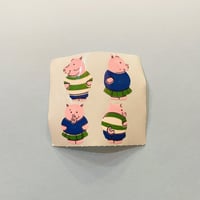 服を着たブタ シール PIG STICKER