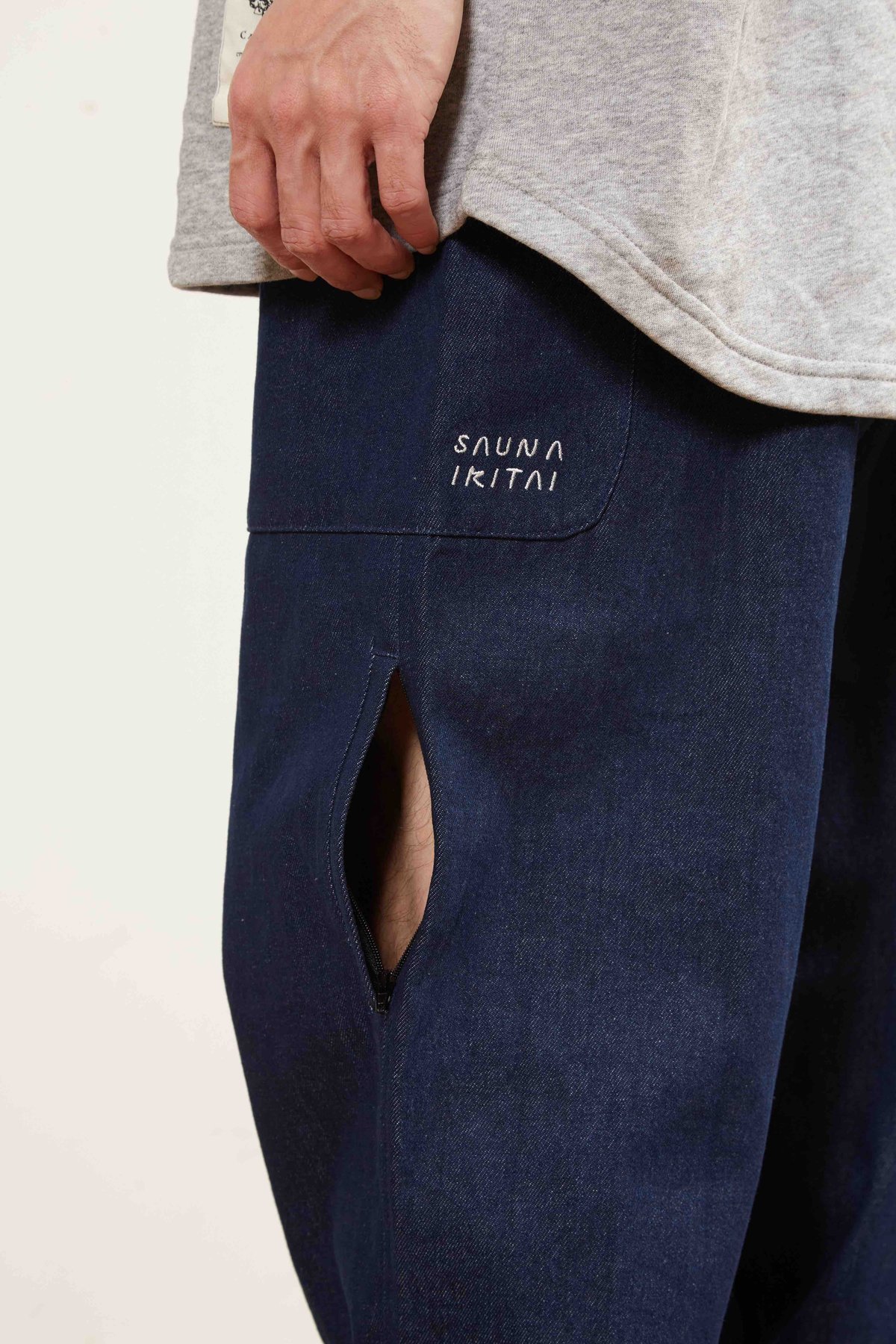 サウナイキタイ　換気デニムパンツ サウナイキタイ 換気デニム