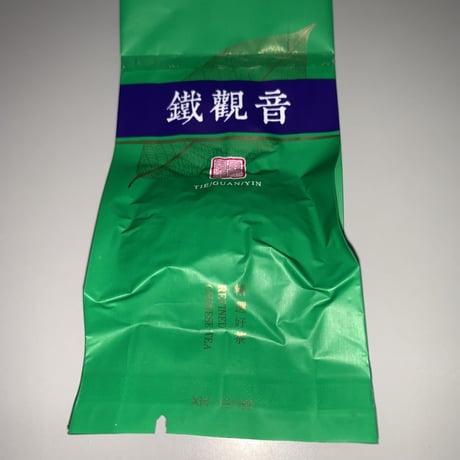 Tie Guanyin, a variety of oolong tea (中国乌龙茶) Green packaging