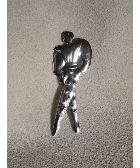 SV925 BROOCH / MODEL