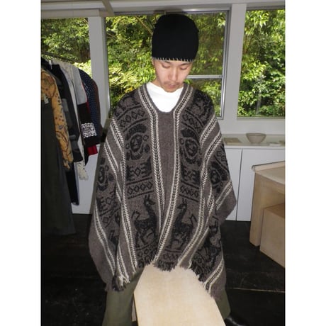ECUADOR KNIT PONCHO