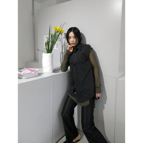 MASKER B / SLEEVELESS SHIRT TOP
