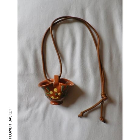 SOUVENIR CERAMIC NECKLACE