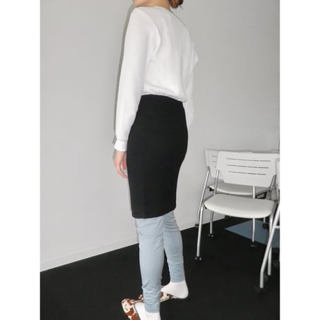 WOOL KNIT SKIRT