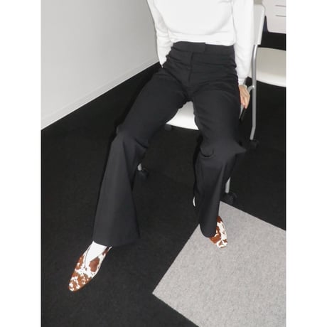CURVY POCKETS FLARE PANTS