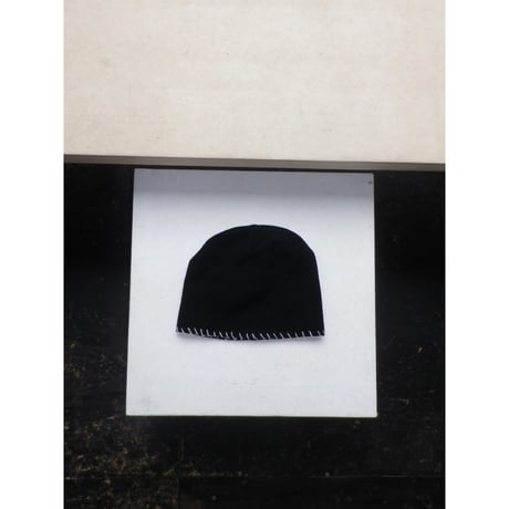 STITCH KNIT BEANIE
