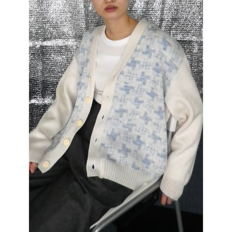 KNIT CARDIGAN