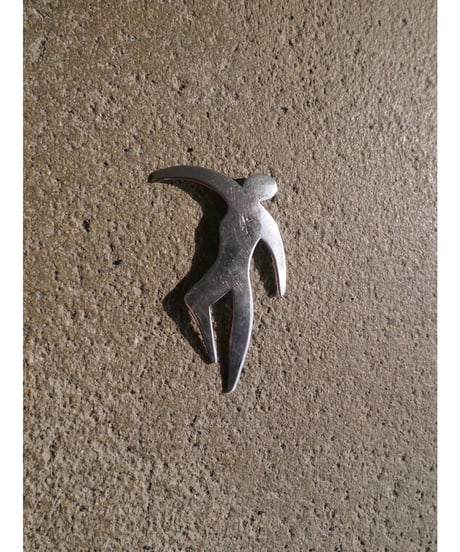 SV925 BROOCH / DANCER