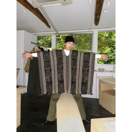 ECUADOR KNIT PONCHO