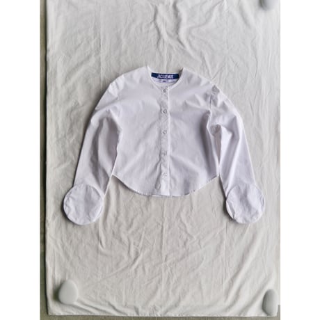 JACQUEMUS / CIRCLE CUFFS BLOUSE