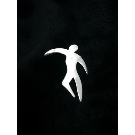 SV925 BROOCH / DANCER