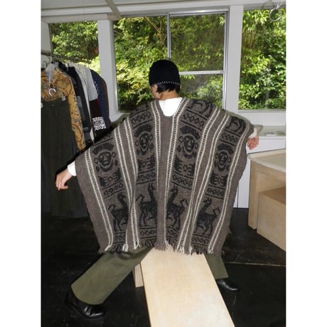 ECUADOR KNIT PONCHO