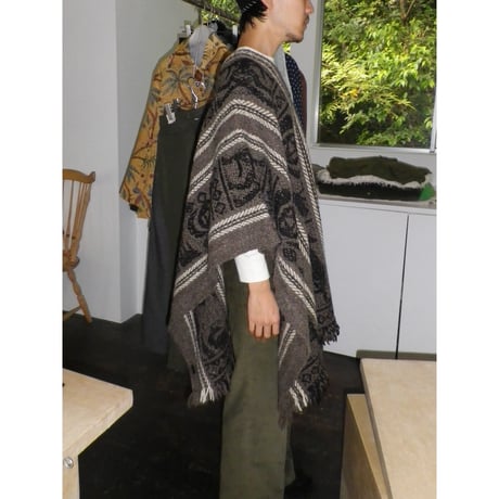 ECUADOR KNIT PONCHO