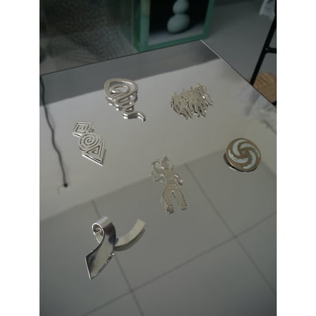 SV925 BROOCH / MAN