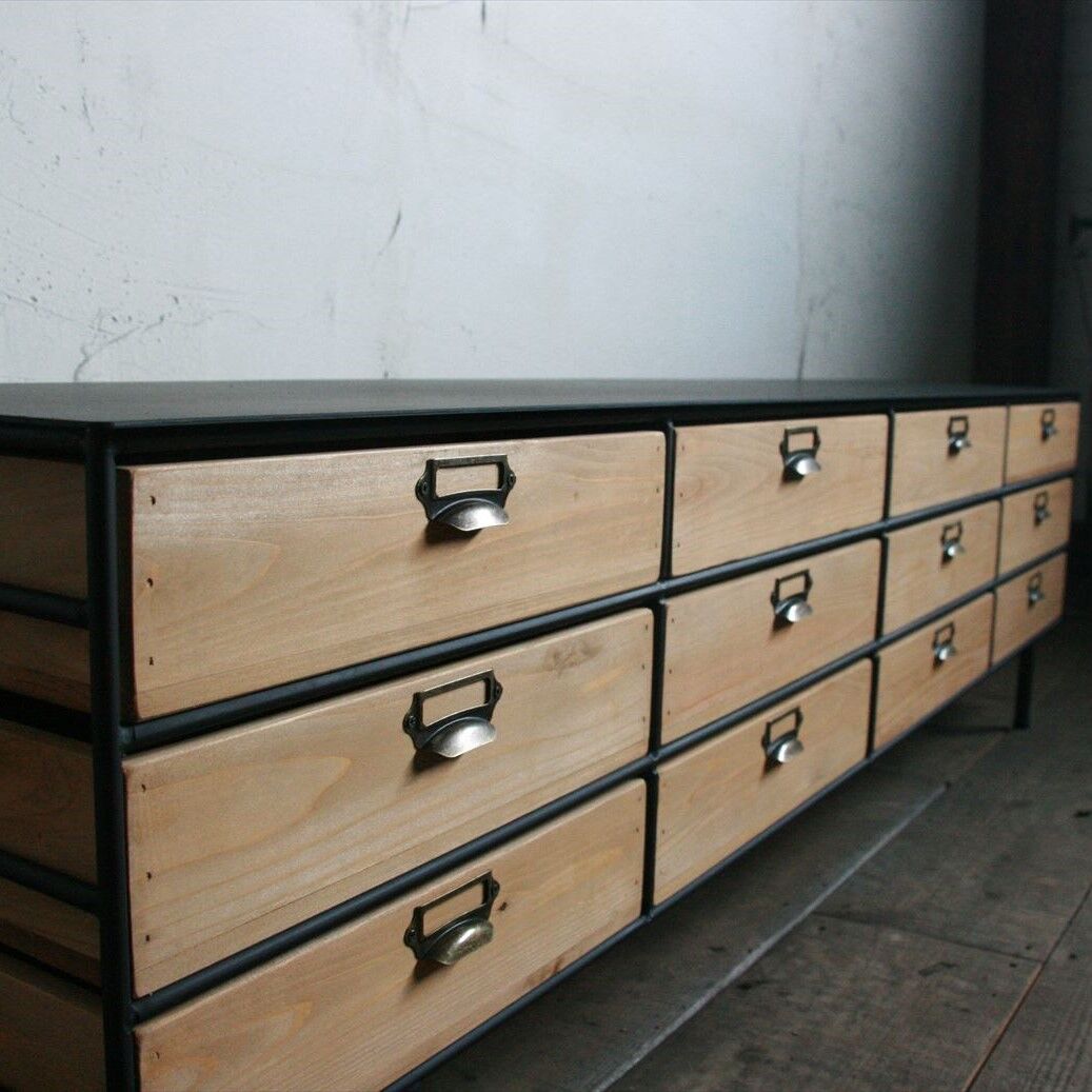 アイアンと木箱のドロワー 4列3段 | EARL