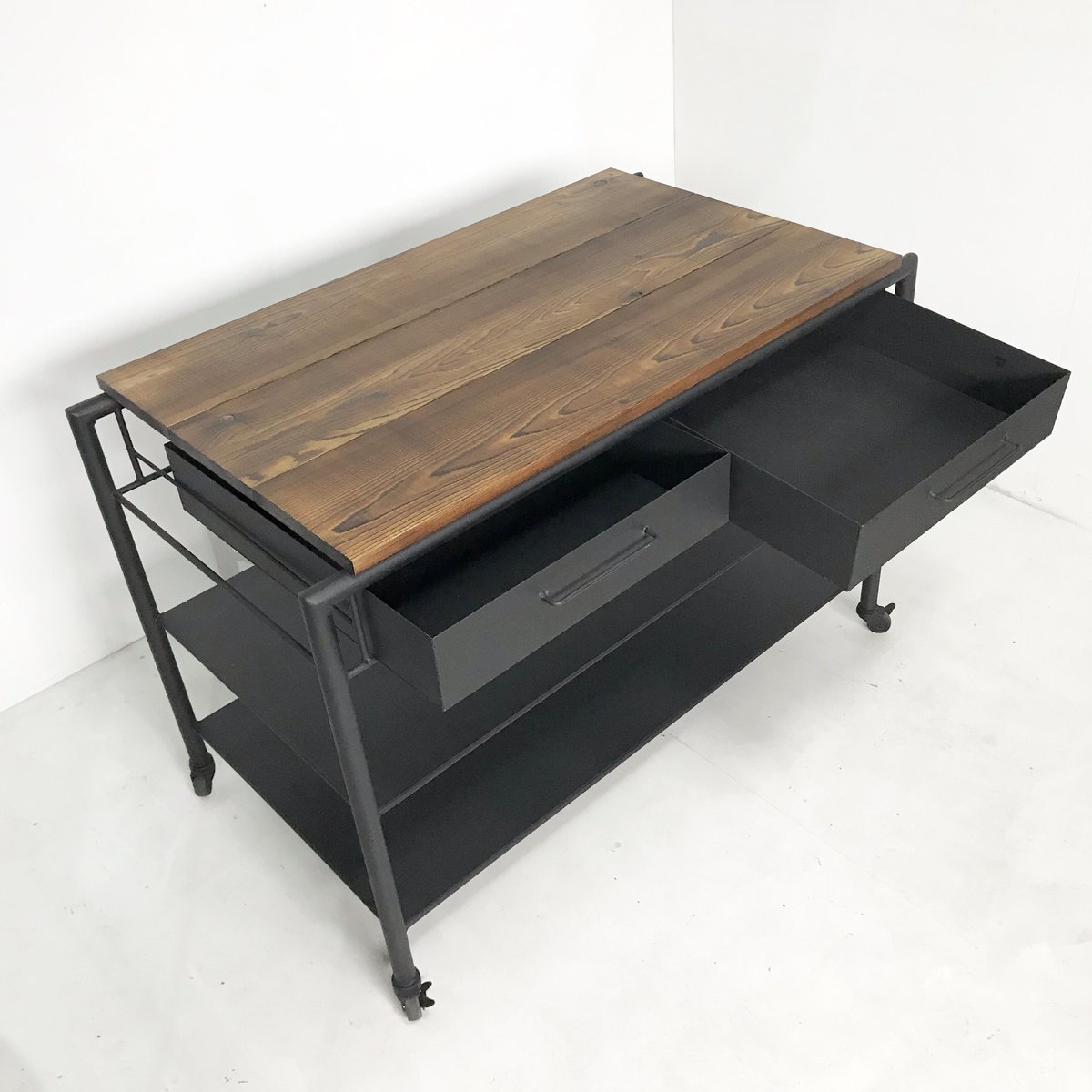 オーダー専用 移動式作業テーブル (T80 W70 D55) | EARL