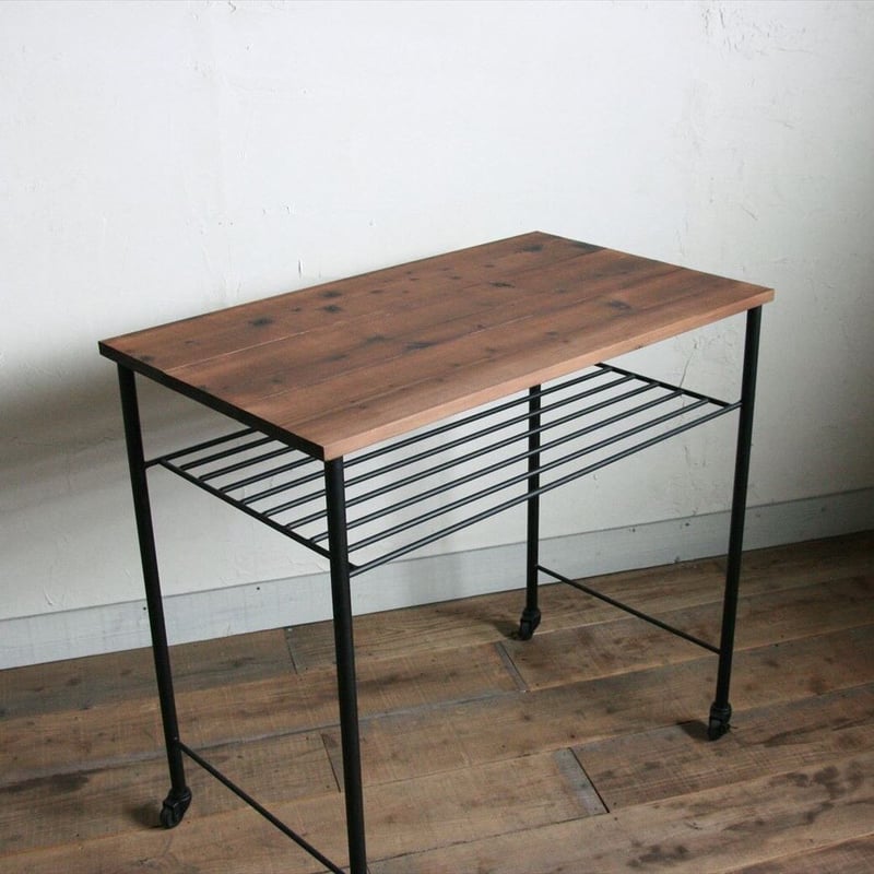 キャスター付きアイアン　カウンターテープル キャスター付テーブル | EARL