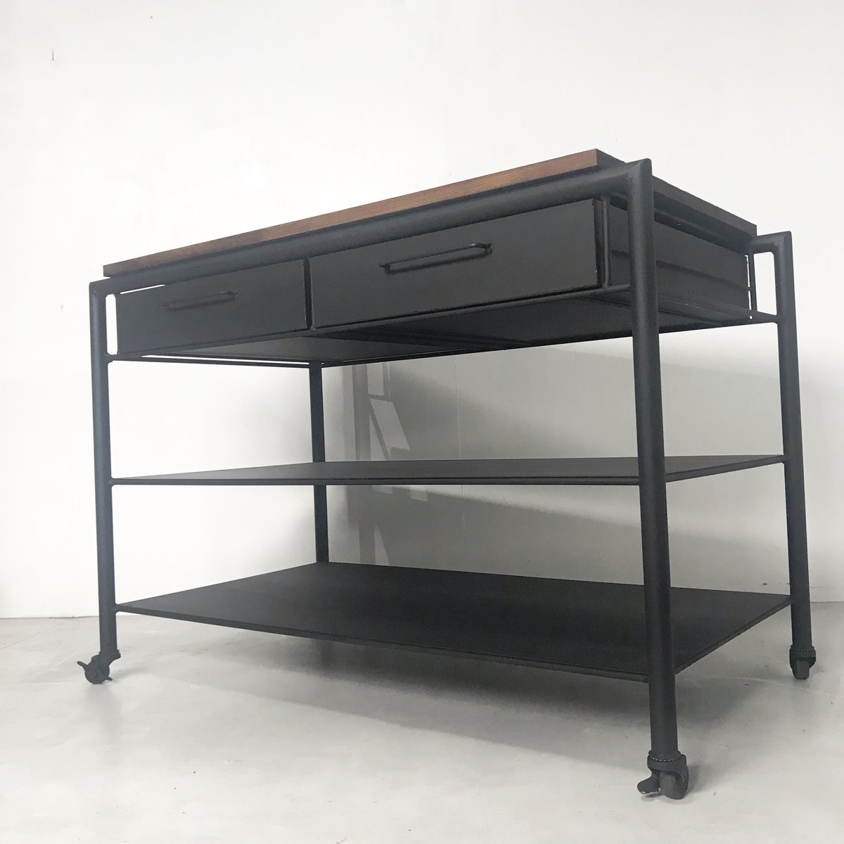 オーダーメイドギア　ラック　テーブル オーダー専用 移動式作業テーブル (T80 W70 D55) | EARL