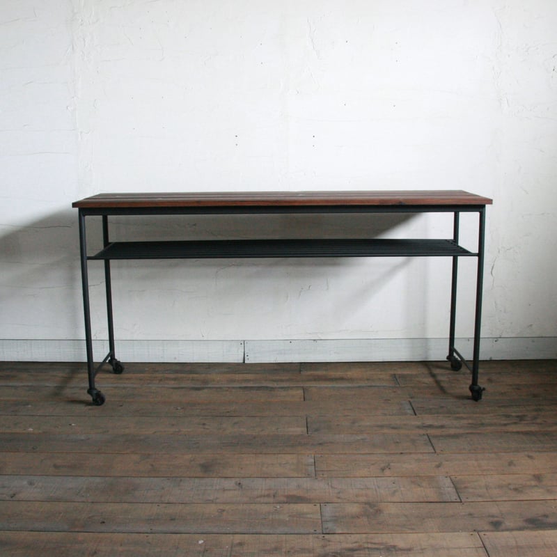 キャスター付きワークデスク | EARL