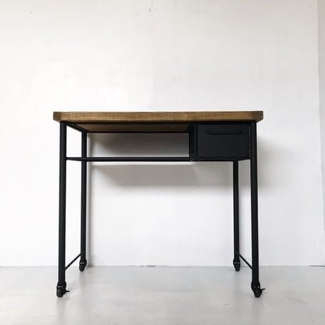 オーダー専用　キャスター付きデスク(W80 D35 T90.5)