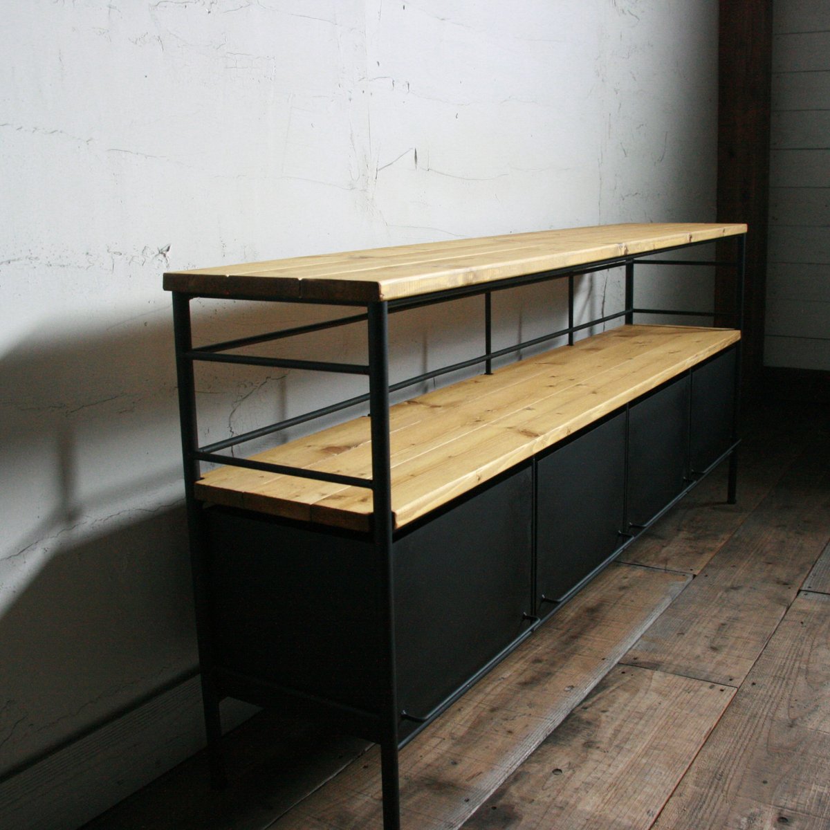 アイアンのドロワーシェルフ 4列1段 天板ライトカラー | EARL