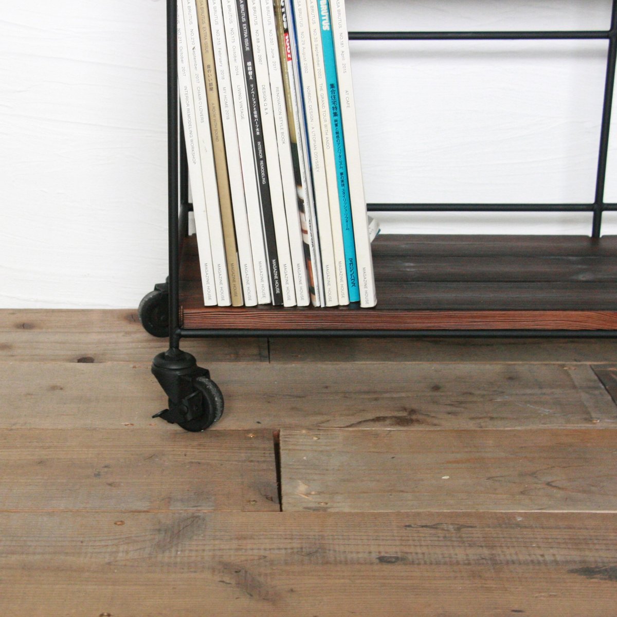 アイアン&ウッドシェルフ キャスター付き | EARL