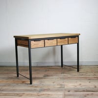 引き出し付き作業テーブル