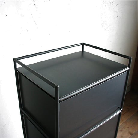 オーダー専用　黒皮鉄の縦長チェスト  20240219