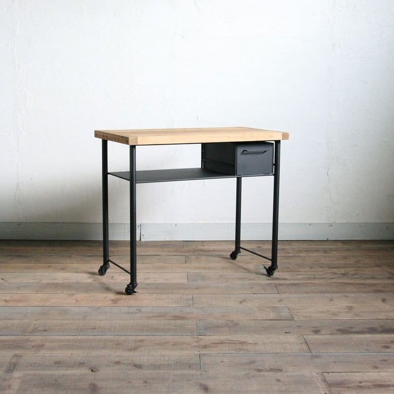 キャスター付きデスク | EARL