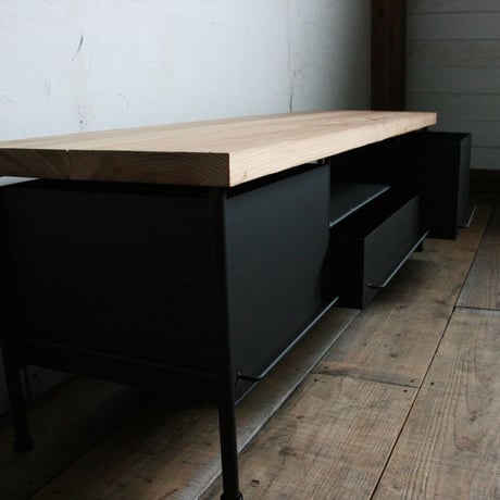 オーダー専用　杉古材とアイアンのローボード
