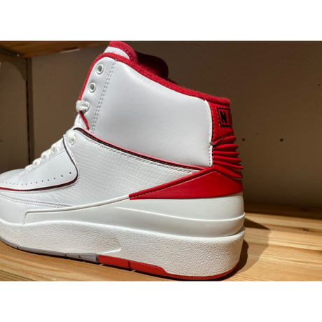 NIKE AIR JORDAN 2 RETRO